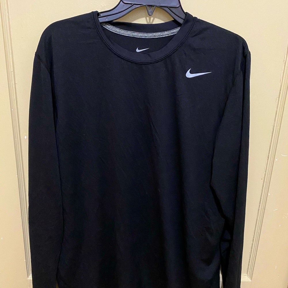 Nike Dri-Fit LS T-Shirt Size L